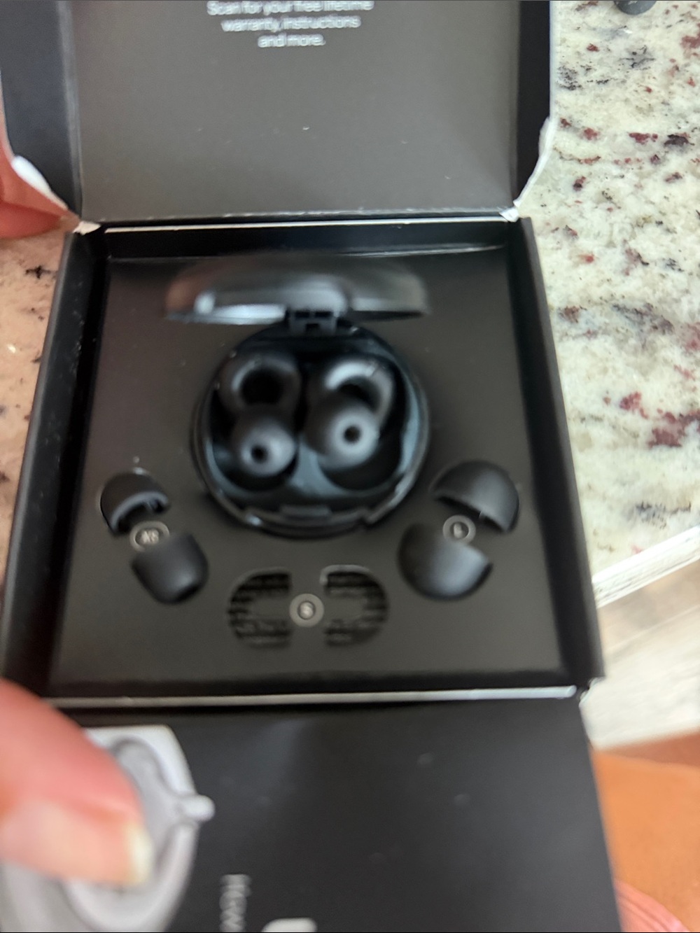 Wireless True Black Ear plugs with Carrying Case - LOOPS